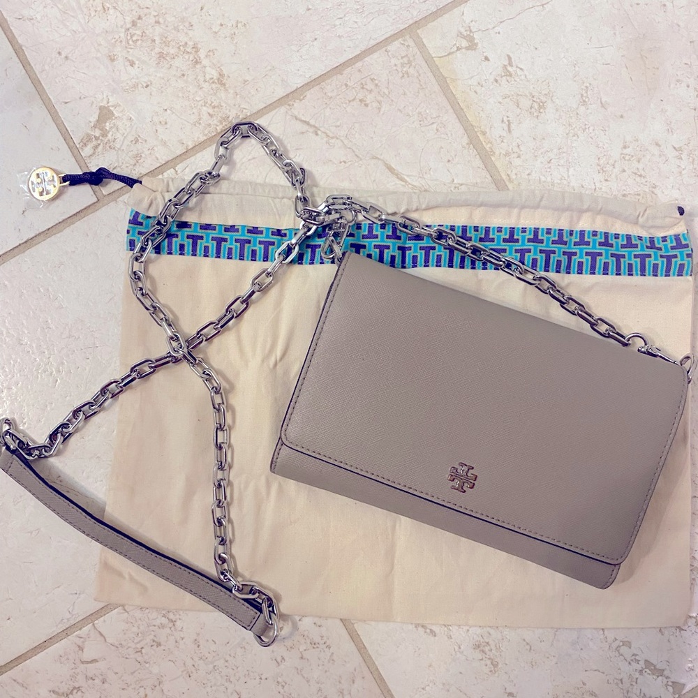 Tory Burch Robinson Chain Wallet